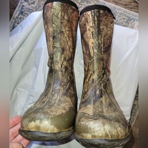Bogs Kids' Classic High Mossy Oak Country Boots Size 4 Youth